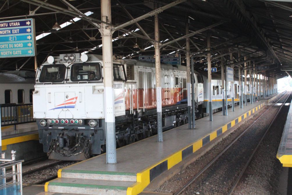 Transport and Logistic in Indonesia web transport Indonesia