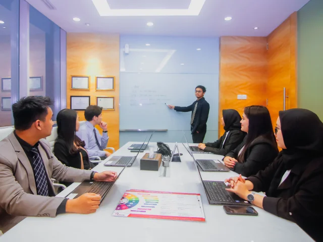 business meeting image_internal audit service